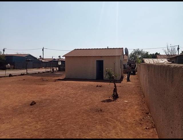 2 BEDROOM HOUSE FOR SALE IN SOSHANGUVE XX